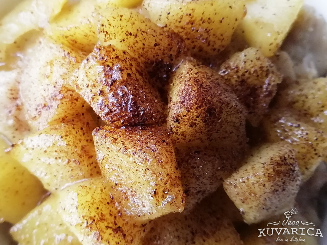 kasa_sa_karamelizovanim_jabukama_003