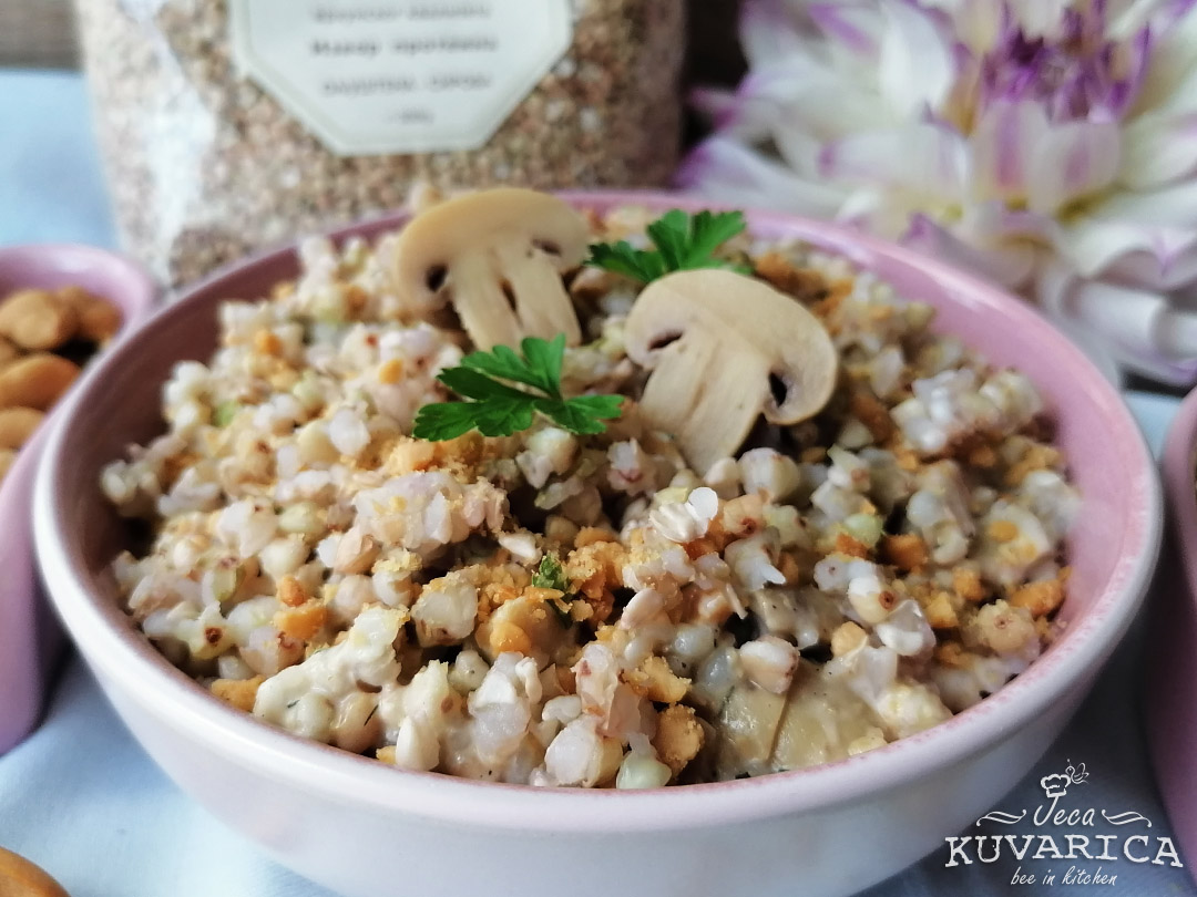 kikiriki_salata_od_heljde_i_sampinjona_003