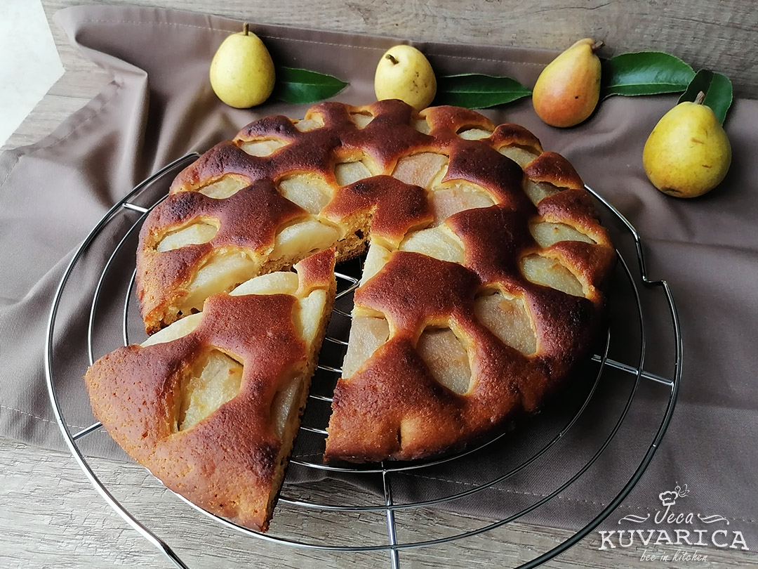 kolac_sa_kruskama_i_limunom_001