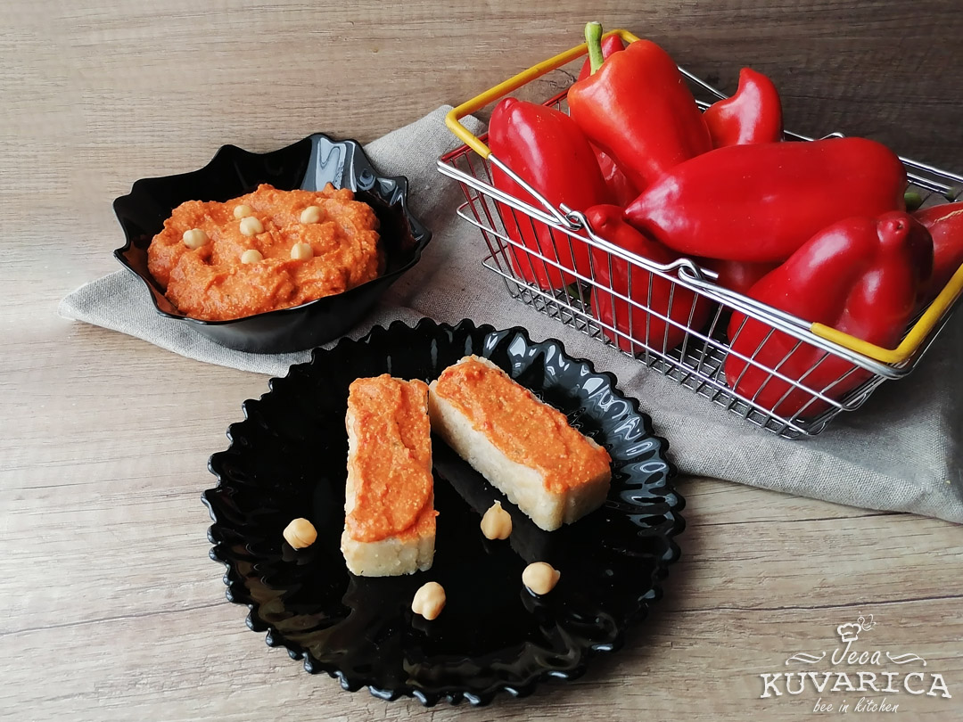 namaz_od_pecenih_paprika_i_leblebija_001