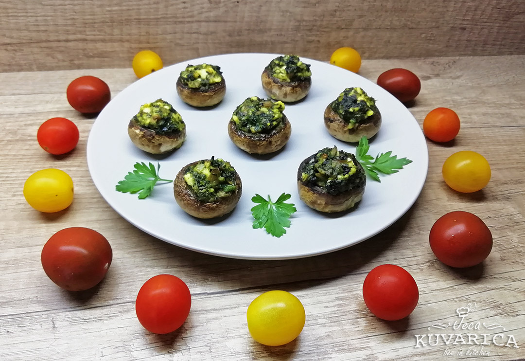 Šampinjoni punjeni sirom i spanaćem 