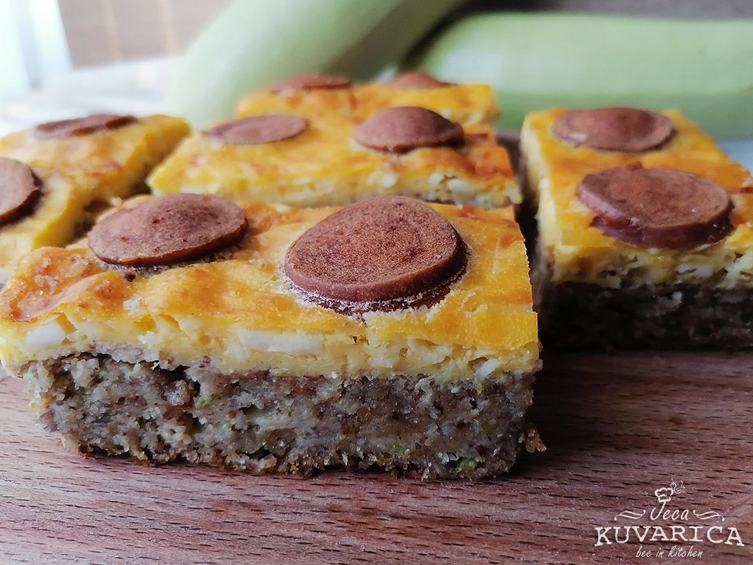 slani_kolac_sa_kobasicama_002