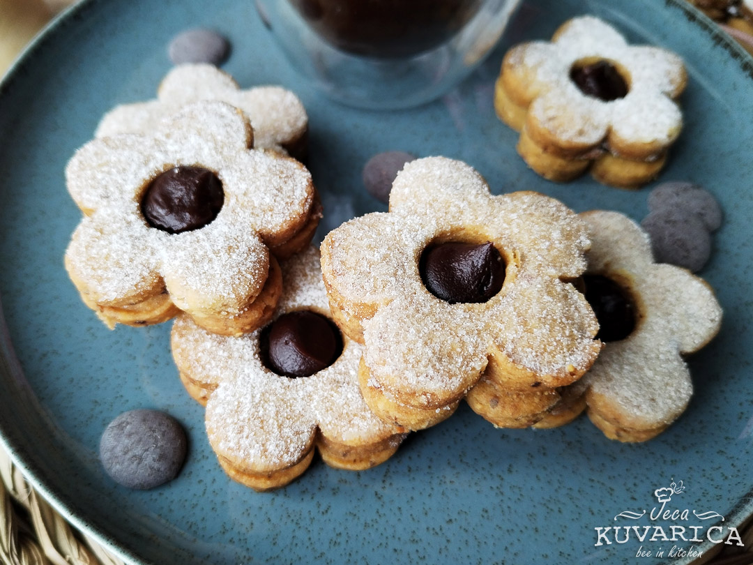 badem_keksici_sa_ganas_kremom_002