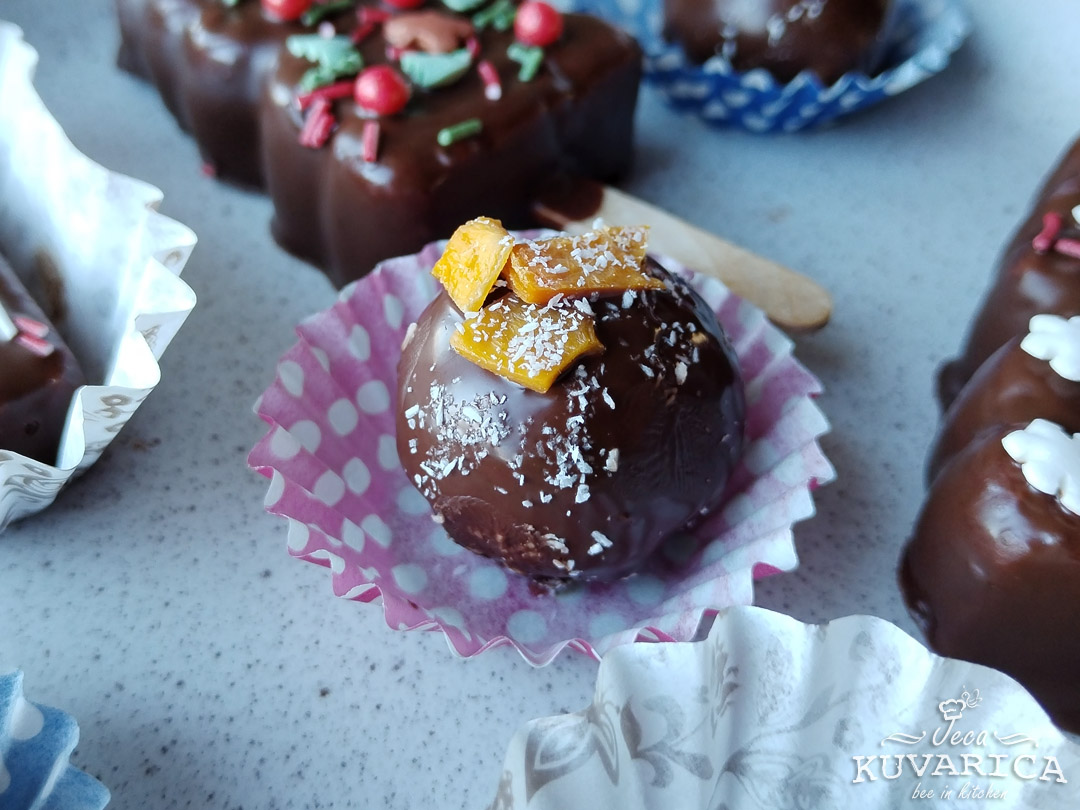 cokoladni_kolaci_sa_susenim_mangom_003