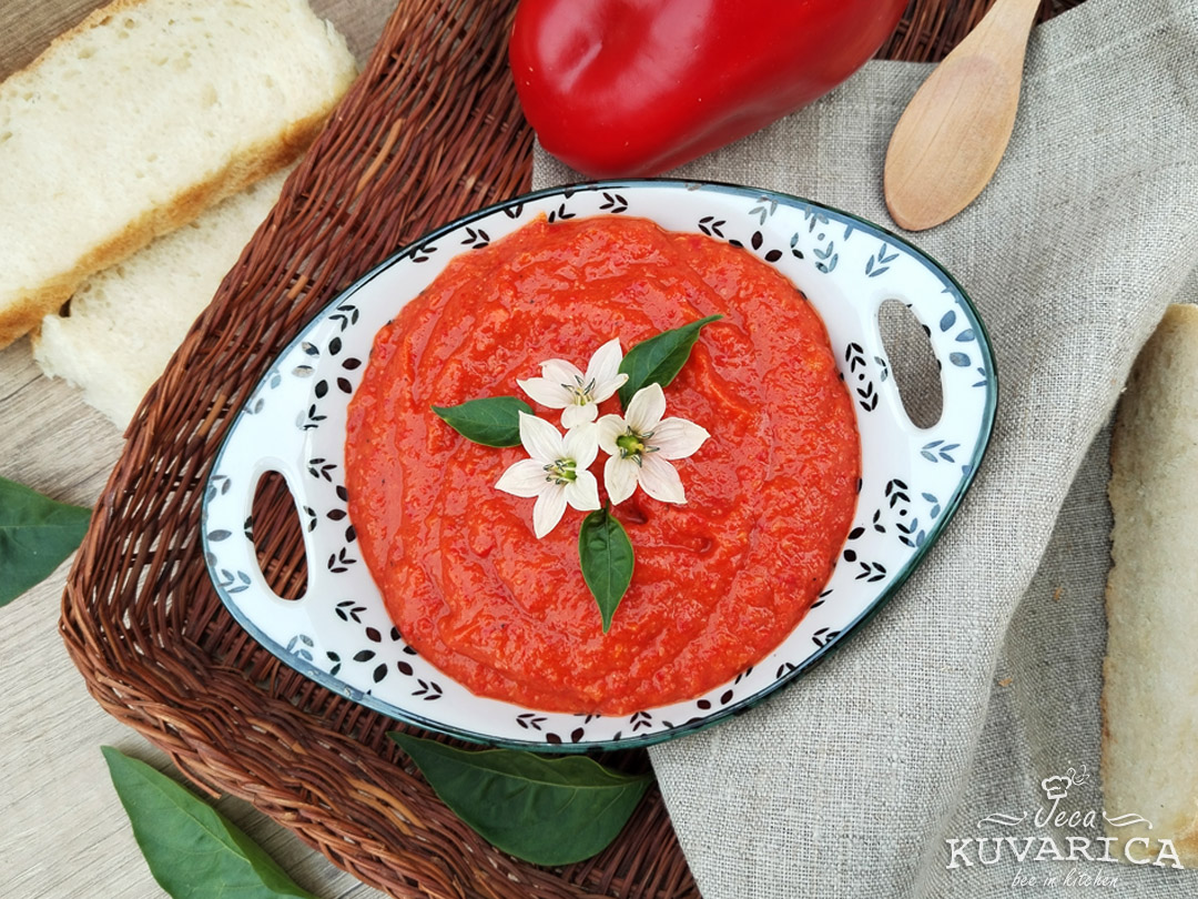 makalo_od_pecenih_paprika_001