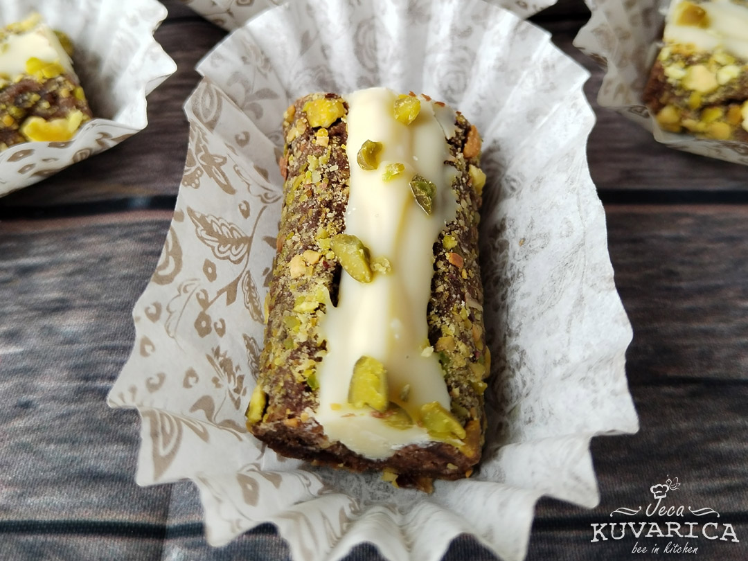 pisaci_stanglice_sa_belom_cokoladom_002