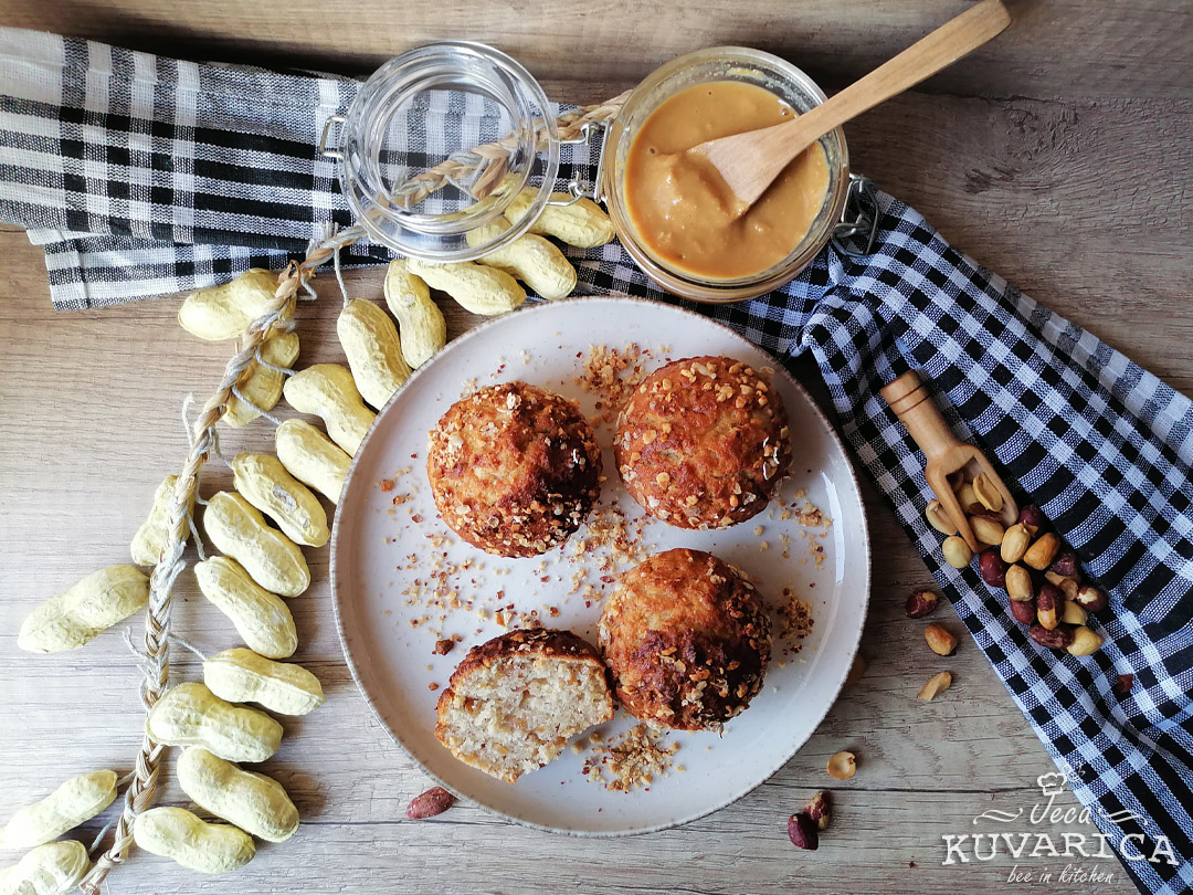 posni_mafini_sa_bananama_i_kikirikijem_002