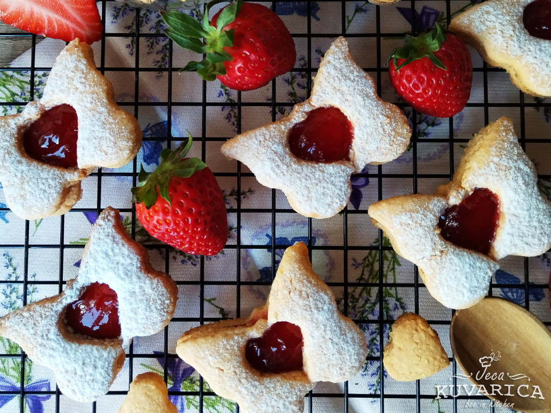 prolecni_keksici_sa_ukusom_jagode_003
